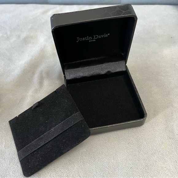 JUSTIN DAVIS Jewerly Box + Outer Box 3.90x3.90x1.90 inches - Picture 4 of 7